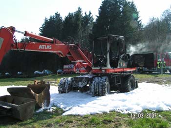 Einsatz Hüttenbrand Fraba Juli 061